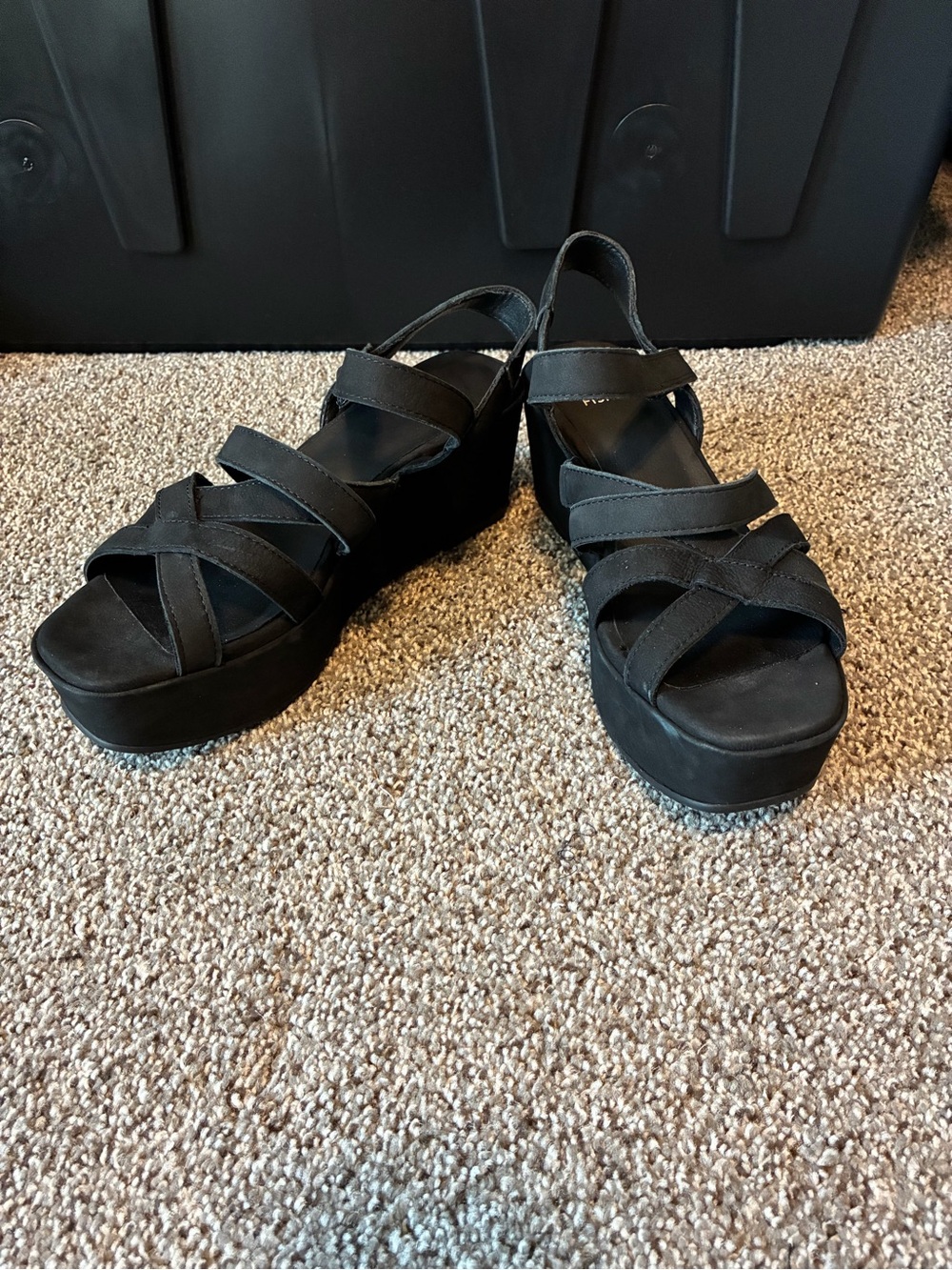 Eileen Fisher Black Strappy Platform Sandals